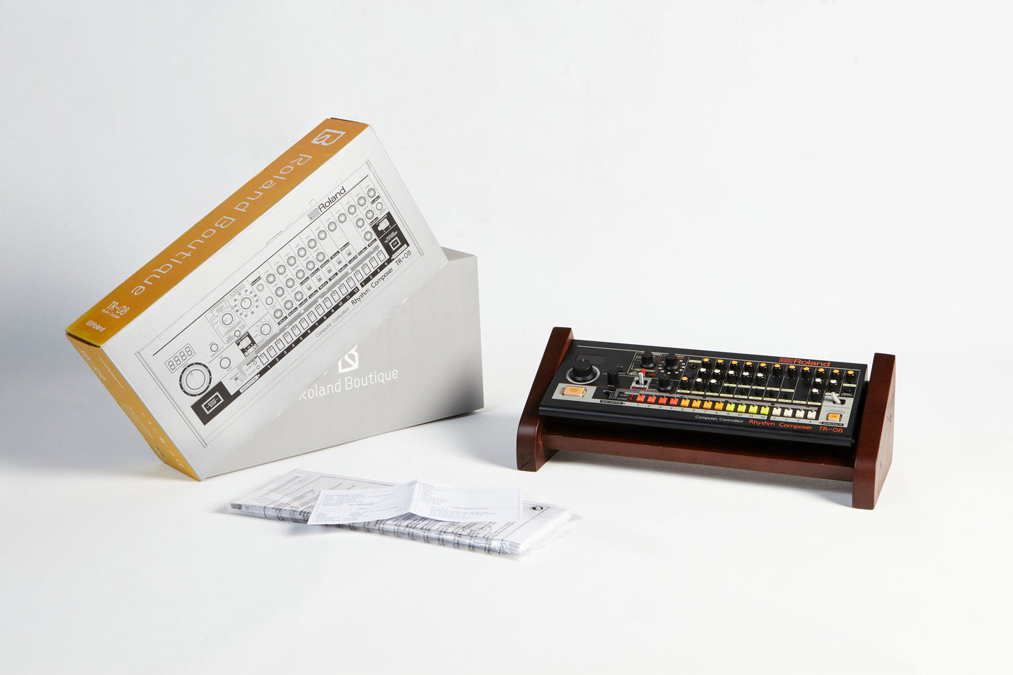 Boutique TR-08 + Ahşap Stant