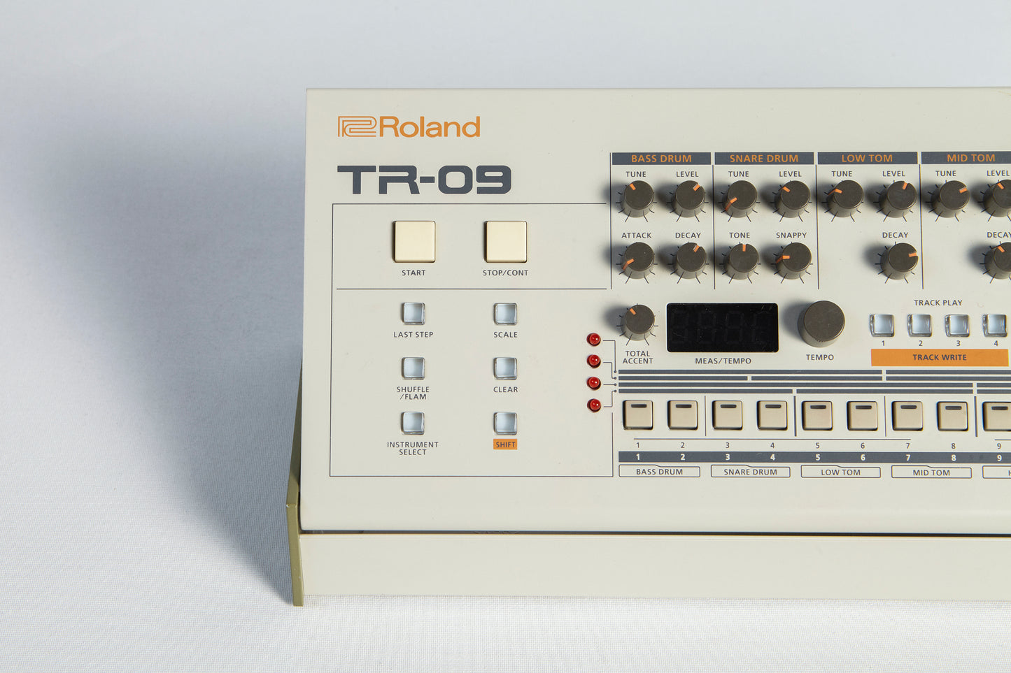 Boutique TR-09