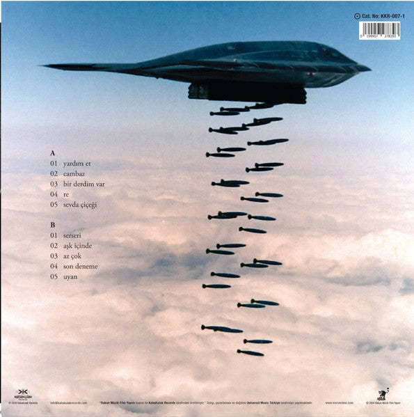 Mor Ve Ötesi – Dünya Yalan Söylüyor